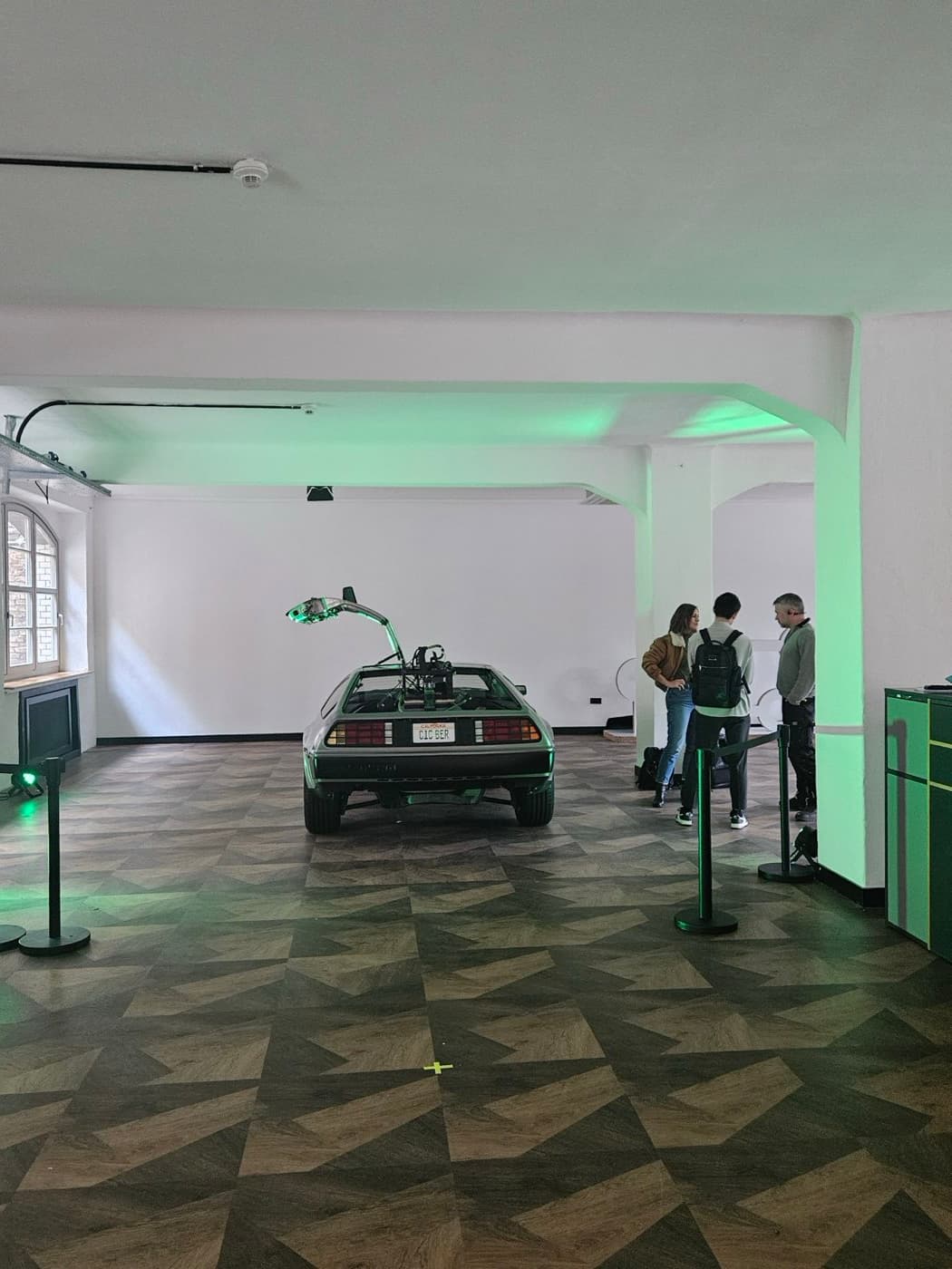 Staex at CIC DeLorean meeting