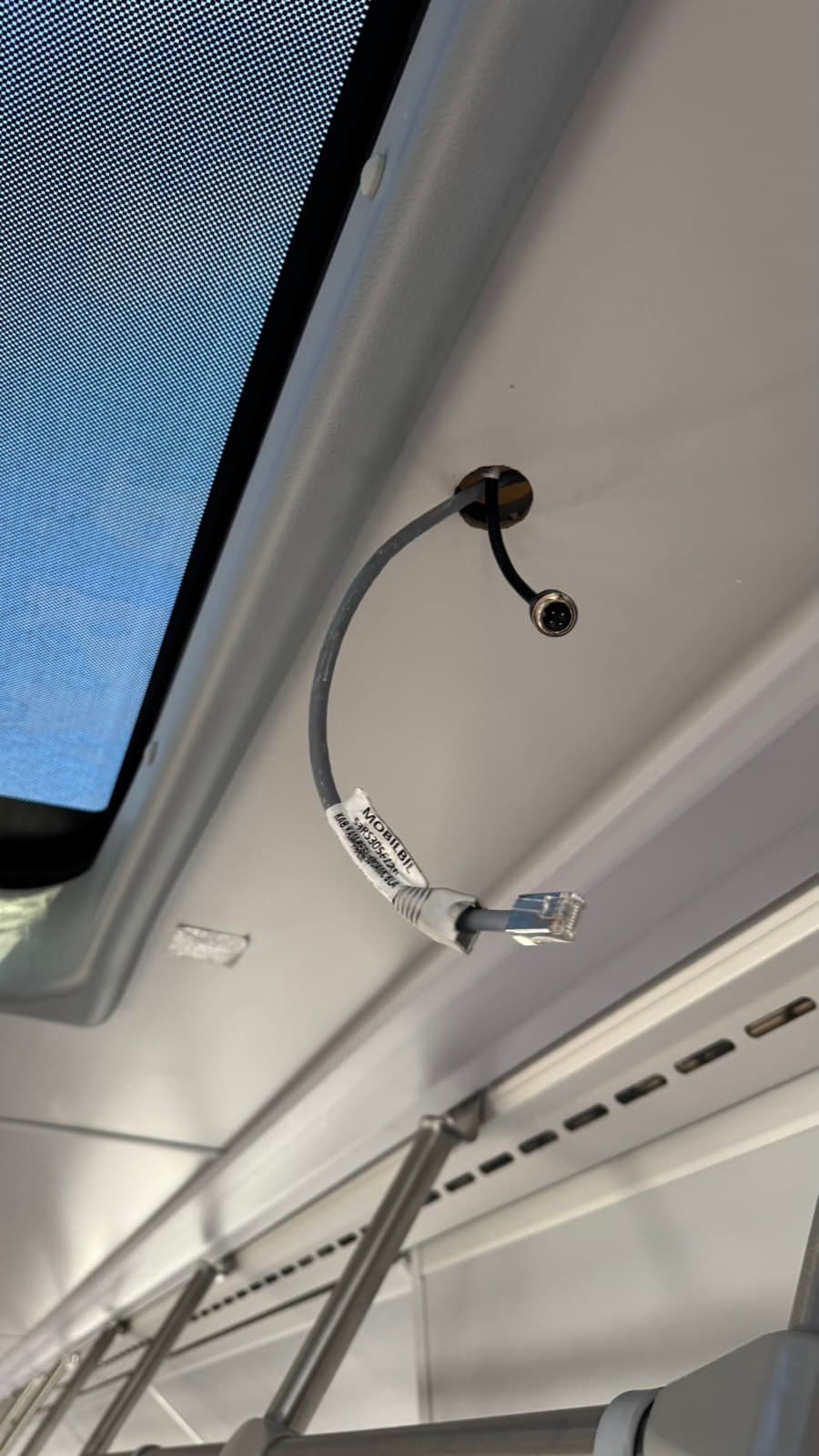 MIBO bus with iris + Staex installation